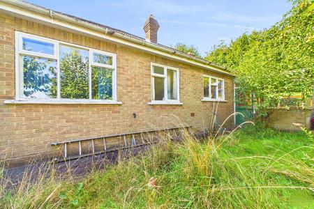 3 bedroom Detached bungalow for sale in Westfield Road, Barton-upon-Humber, North Lincolnshire, DN18
