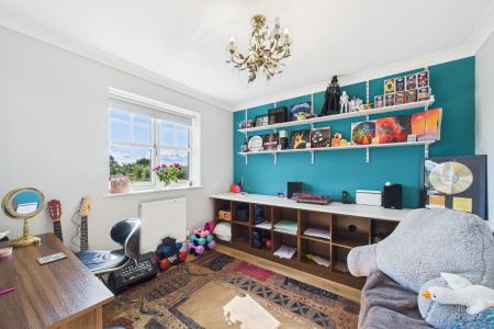 6 bedroom Detached house for sale in Huntsman Close, Goxhill, North Lincolnshire, DN19