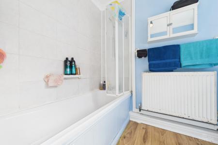2 bedroom End of terrace house for sale in Pasture Road, Barton-upon-Humber, North Lincolnshire, DN18