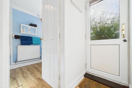 2 bedroom End of terrace house for sale in Pasture Road, Barton-upon-Humber, North Lincolnshire, DN18