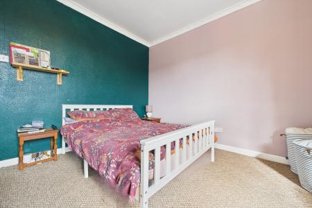 2 bedroom End of terrace house for sale in Pasture Road, Barton-upon-Humber, North Lincolnshire, DN18