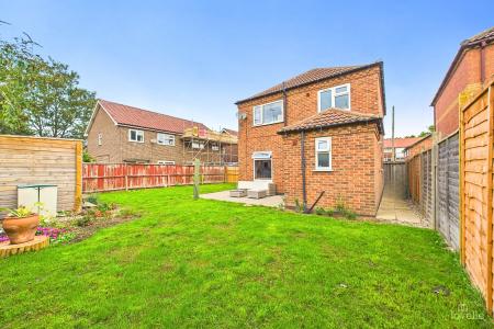 3 bedroom Detached house for sale in Overton Court, Barton-upon-Humber, North Lincolnshire, DN18