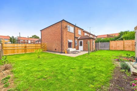 3 bedroom Detached house for sale in Overton Court, Barton-upon-Humber, North Lincolnshire, DN18