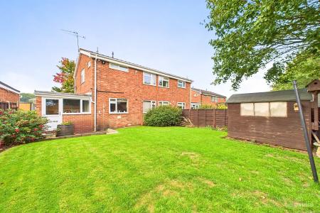 3 bedroom Semi-detached house for sale in Lodge Avenue, Barton-upon-Humber, North Lincolnshire, DN18