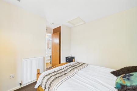 3 bedroom Semi-detached house for sale in Lodge Avenue, Barton-upon-Humber, North Lincolnshire, DN18