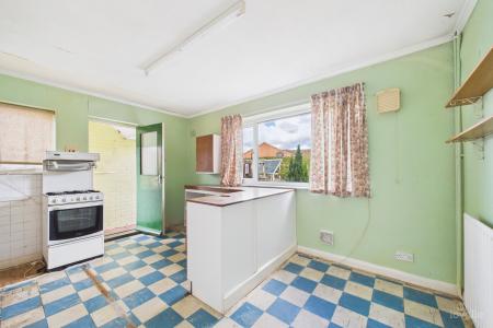 2 bedroom Detached bungalow for sale in Hawthorn Gate, Barton-upon-Humber, North Lincolnshire, DN18