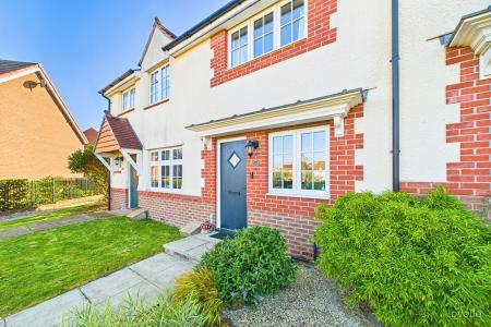 2 bedroom Terraced House for sale in Clipson Crest, Barton-upon-Humber, North Lincolnshire, DN18