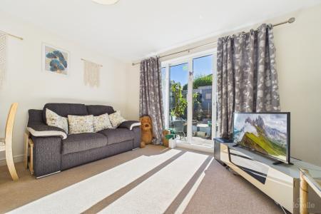 2 bedroom Terraced House for sale in Clipson Crest, Barton-upon-Humber, North Lincolnshire, DN18