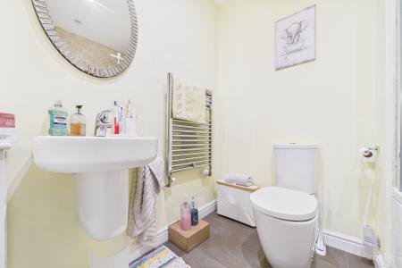 2 bedroom Terraced House for sale in Clipson Crest, Barton-upon-Humber, North Lincolnshire, DN18