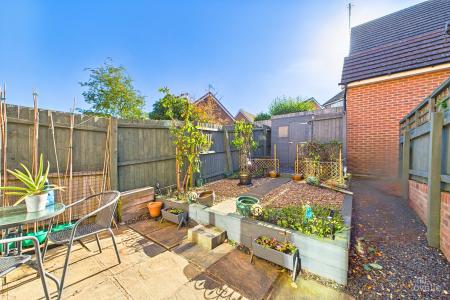 2 bedroom Terraced House for sale in Clipson Crest, Barton-upon-Humber, North Lincolnshire, DN18