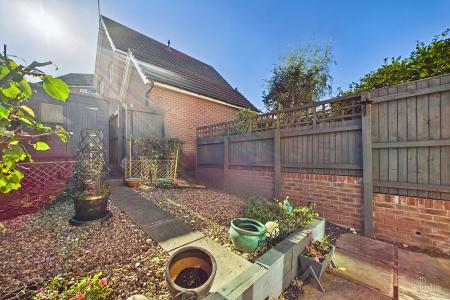 2 bedroom Terraced House for sale in Clipson Crest, Barton-upon-Humber, North Lincolnshire, DN18