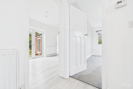 3 bedroom Detached bungalow for sale in Sluice Road, South Ferriby, North Lincolnshire, DN18