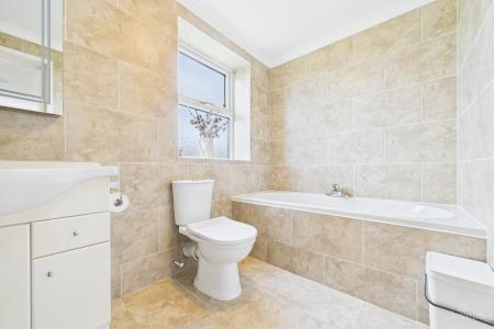 2 bedroom Detached bungalow for sale in Soff Lane, Goxhill, North Lincolnshire, DN19