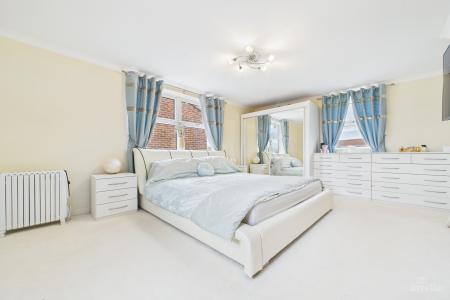 2 bedroom Detached bungalow for sale in Soff Lane, Goxhill, North Lincolnshire, DN19