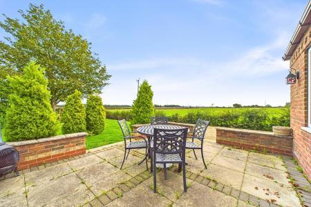 2 bedroom Detached bungalow for sale in Soff Lane, Goxhill, North Lincolnshire, DN19