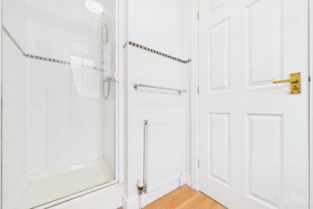 4 bedroom Detached house for sale in Hallam Close, Barrow-upon-Humber, North Lincolnshire, DN19