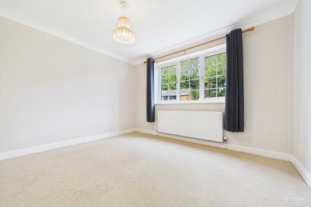 4 bedroom Detached house for sale in Hallam Close, Barrow-upon-Humber, North Lincolnshire, DN19