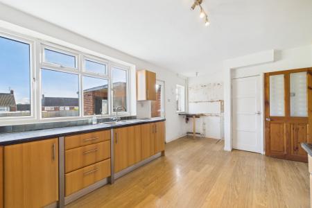 3 bedroom Semi-detached house for sale in Tofts Road, Barton-upon-Humber, North Lincolnshire, DN18