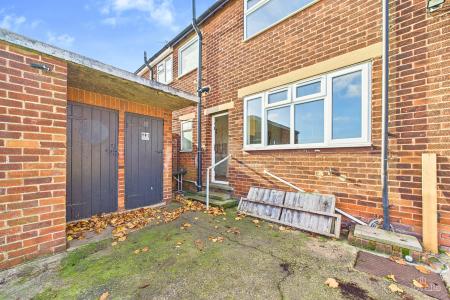 3 bedroom Semi-detached house for sale in Tofts Road, Barton-upon-Humber, North Lincolnshire, DN18