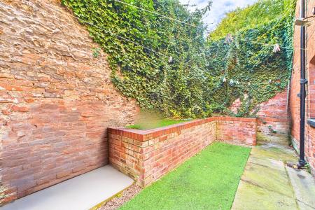 3 bedroom Terraced House for sale in Whitecross Street, Barton-upon-Humber, North Lincolnshire, DN18