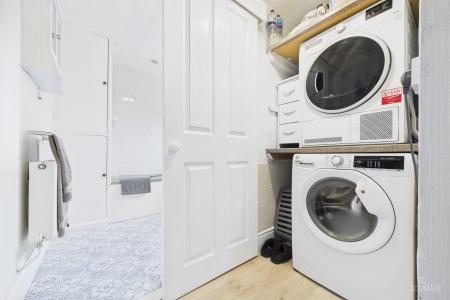 2 bedroom End of terrace house for sale in Marsh Lane, Barton-upon-Humber, North Lincolnshire, DN18