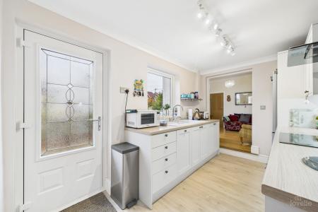 2 bedroom End of terrace house for sale in Marsh Lane, Barton-upon-Humber, North Lincolnshire, DN18