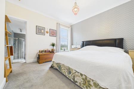 2 bedroom End of terrace house for sale in Marsh Lane, Barton-upon-Humber, North Lincolnshire, DN18