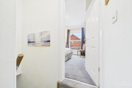 2 bedroom End of terrace house for sale in Marsh Lane, Barton-upon-Humber, North Lincolnshire, DN18