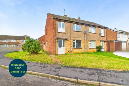 3 bedroom Semi-detached house for sale in Boynton Crescent, Winterton, North Lincolnshire, DN15