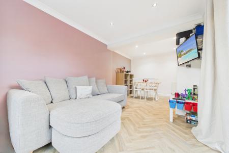 3 bedroom Detached house for sale in Bayleaf Lane, Barton-upon-Humber, North Lincolnshire, DN18