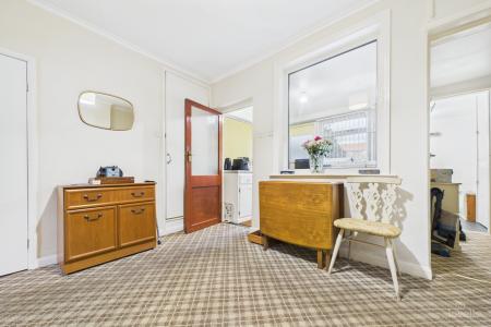 2 bedroom End of terrace house for sale in Butts Road, Barton-upon-Humber, North Lincolnshire, DN18