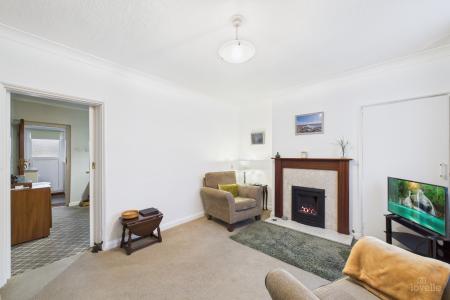 2 bedroom End of terrace house for sale in Butts Road, Barton-upon-Humber, North Lincolnshire, DN18