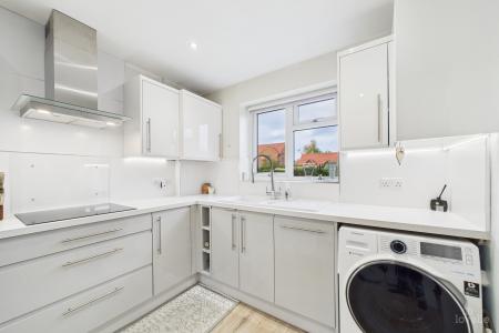 2 bedroom Detached bungalow for sale in Bramley Close, Barton-upon-Humber, North Lincolnshire, DN18