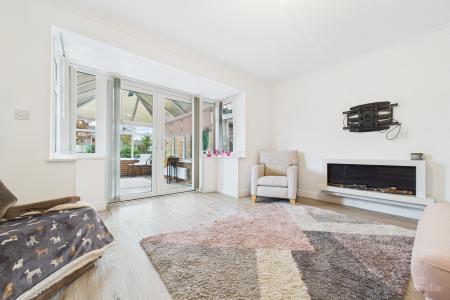 2 bedroom Detached bungalow for sale in Bramley Close, Barton-upon-Humber, North Lincolnshire, DN18