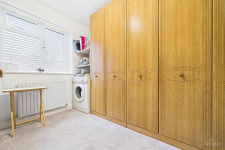 2 bedroom Detached bungalow for sale in Bramley Close, Barton-upon-Humber, North Lincolnshire, DN18