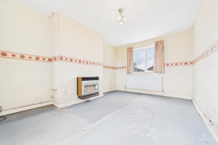 3 bedroom Semi-detached house for sale in Barrow Road, New Holland, North Lincolnshire, DN19