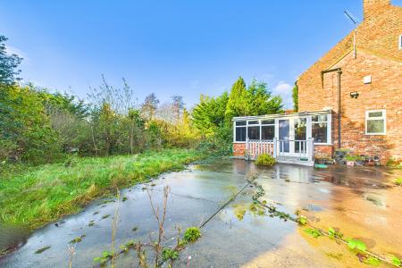 2 bedroom Semi-detached house for sale in Church Street, Goxhill, North Lincolnshire, DN19