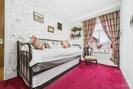 3 bedroom Terraced House for sale in Butts Road, Barton-upon-Humber, North Lincolnshire, DN18