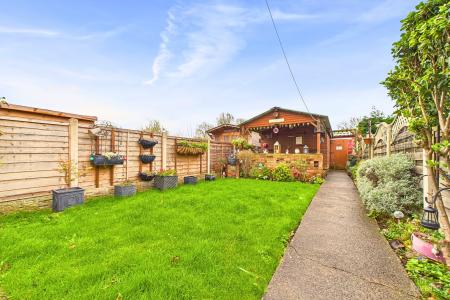 3 bedroom Terraced House for sale in Butts Road, Barton-upon-Humber, North Lincolnshire, DN18