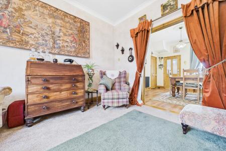3 bedroom Terraced House for sale in Butts Road, Barton-upon-Humber, North Lincolnshire, DN18