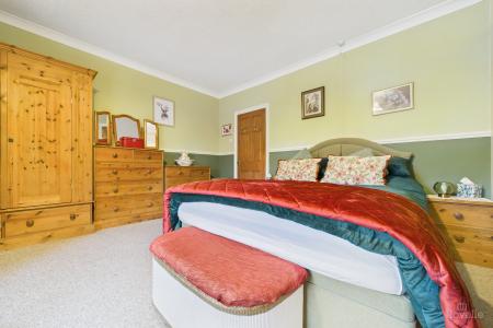 3 bedroom Terraced House for sale in Butts Road, Barton-upon-Humber, North Lincolnshire, DN18