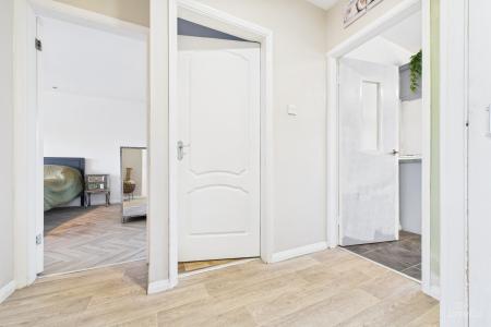 2 bedroom Semi-detached bungalow for sale in Western Drive, Barton-upon-Humber, North Lincolnshire, DN18