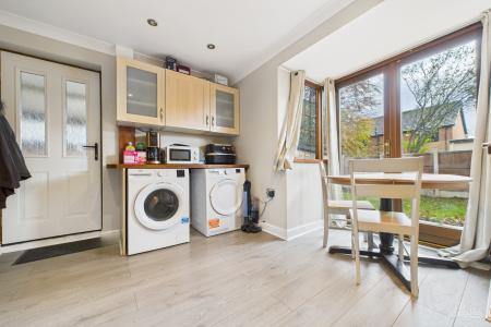 2 bedroom Semi-detached house for sale in Saddle Close, Goxhill, North Lincolnshire, DN19