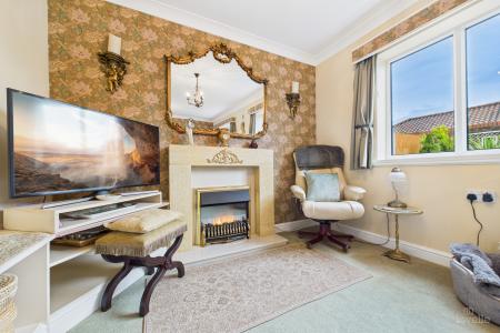 3 bedroom Detached bungalow for sale in Killicks Rise, Barton-upon-Humber, North Lincolnshire, DN18