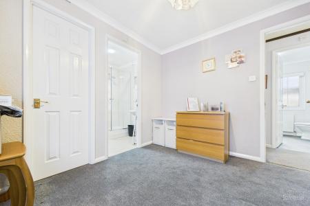 2 bedroom Park home for sale in Barton Broads Park, Barton-upon-Humber, North Lincolnshire, DN18