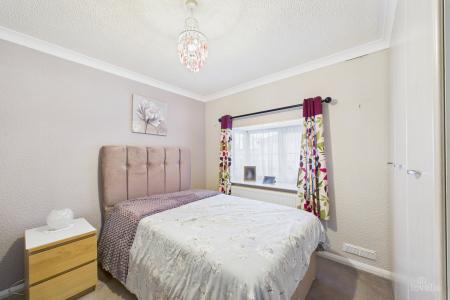 2 bedroom Park home for sale in Barton Broads Park, Barton-upon-Humber, North Lincolnshire, DN18