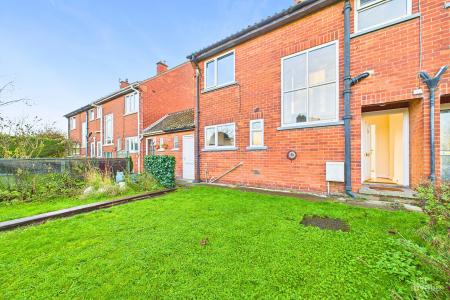 3 bedroom Terraced House for sale in Red Lane, South Ferriby, North Lincolnshire, DN18