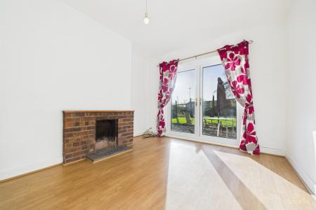 3 bedroom Terraced House for sale in Red Lane, South Ferriby, North Lincolnshire, DN18