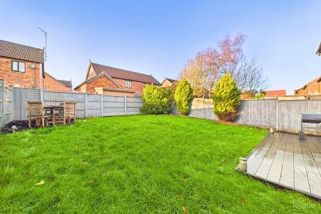 3 bedroom Semi-detached house for sale in Hawthorn Rise, Barrow-upon-Humber, North Lincolnshire, DN19