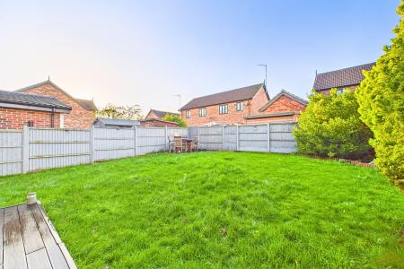 3 bedroom Semi-detached house for sale in Hawthorn Rise, Barrow-upon-Humber, North Lincolnshire, DN19